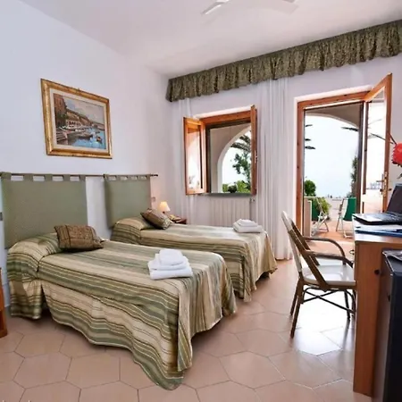 Calabattaglia 3* Ventotene